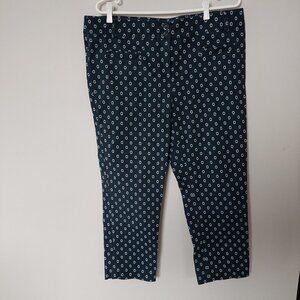 Lanalee women's Size 14 Stretch Navy blue floral geometric print Capri pants